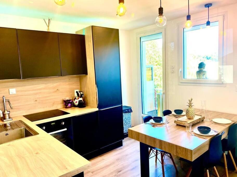 *Superbe Appartement Moderne* Lourdes Luaran gambar